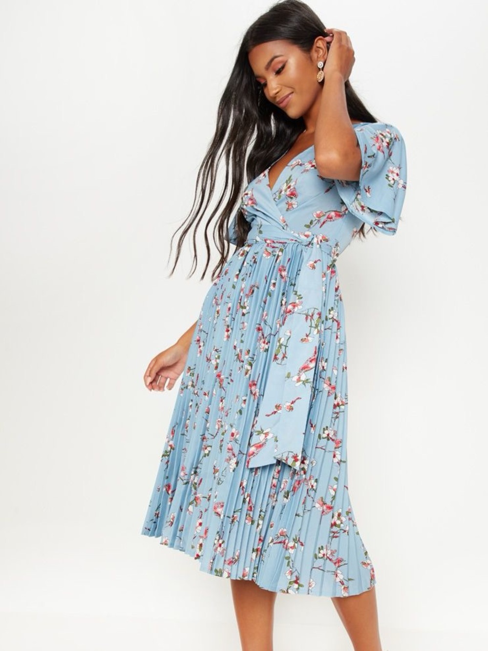 Pretty little thing Blue Floral Pleated Wrap Midi Dress